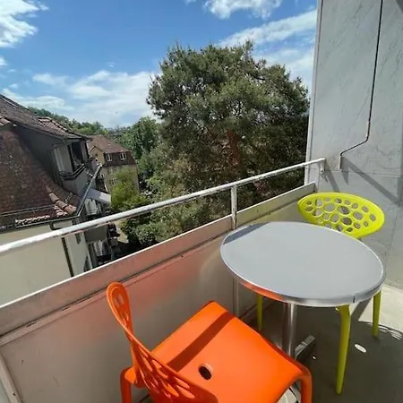 Very And Sunny 2br Flat - Marble 2 Apartment