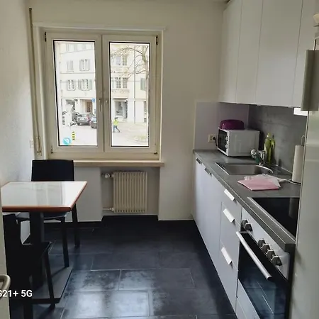 Very And Sunny 2br Flat - Marble 2 Apartment Zurich