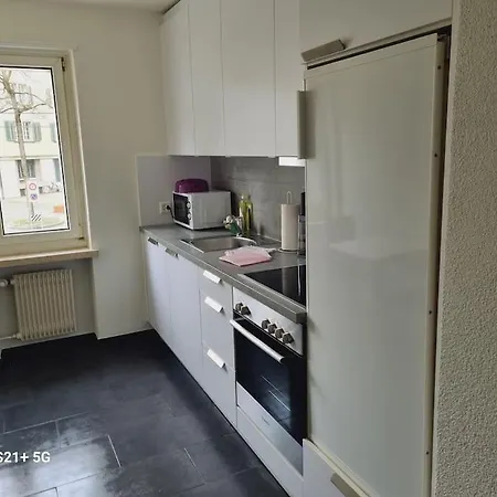 Very And Sunny 2br Flat - Marble 2 *